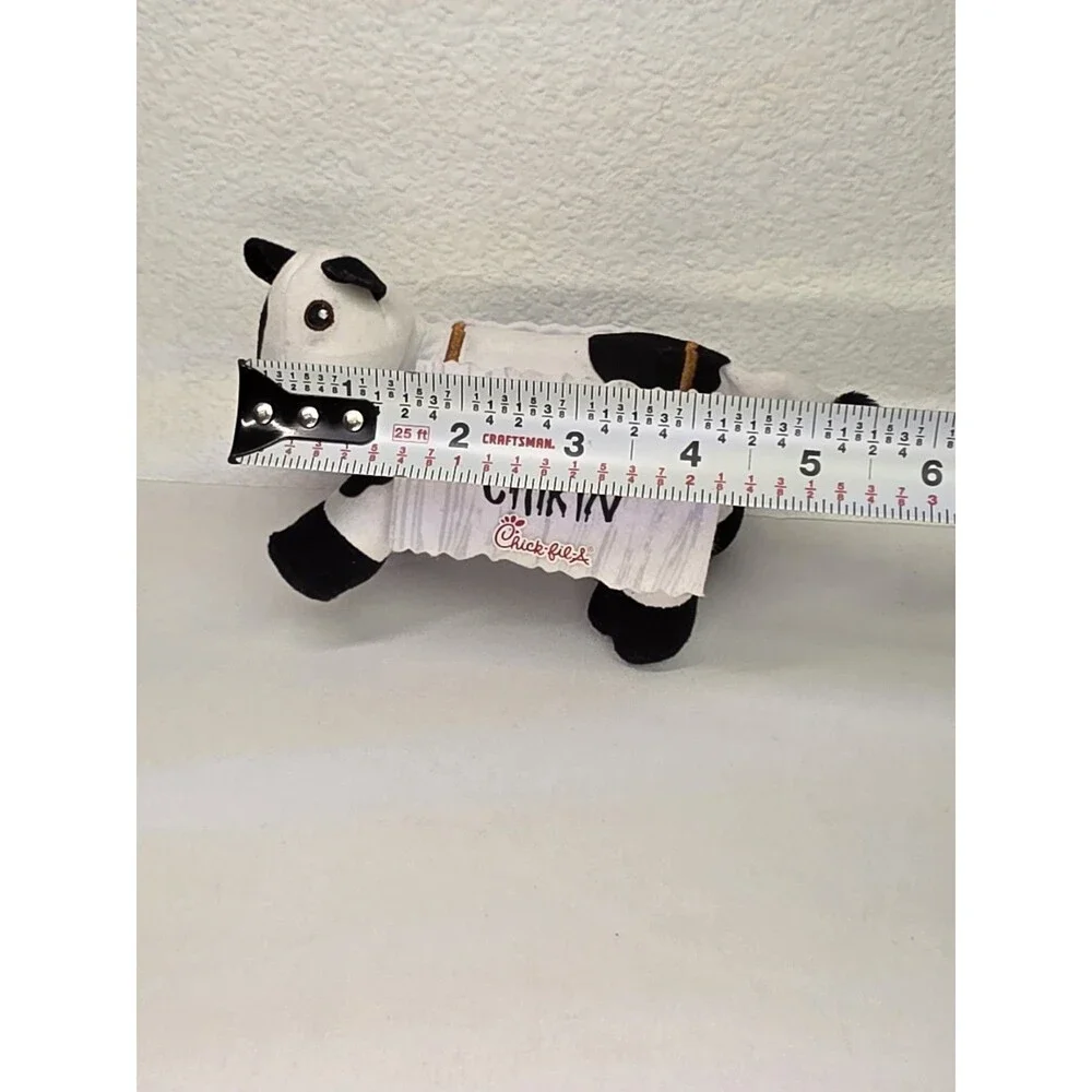 Chick-fil-A Cow Plush Stuffed Animal With Eat More Chicken Sign 2017